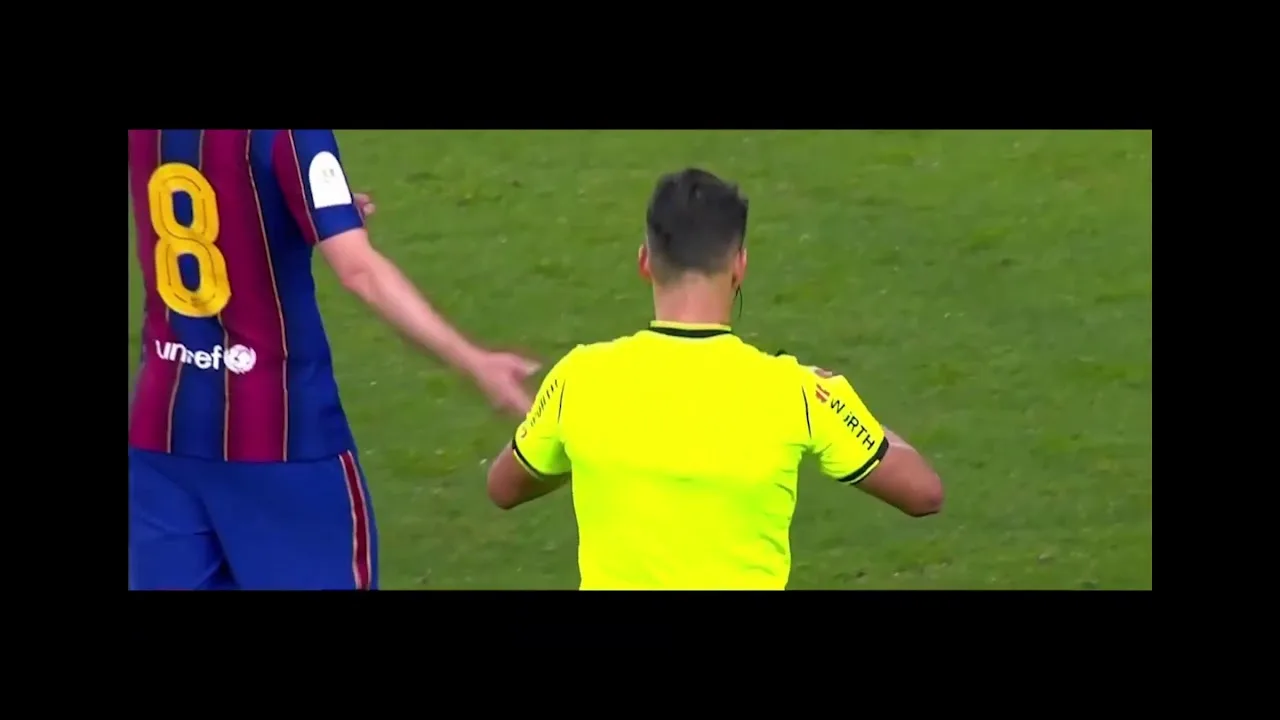 Lionel Messi / FIRST RED CARD VS ATHLETIC BILBAO / SUPER CUP