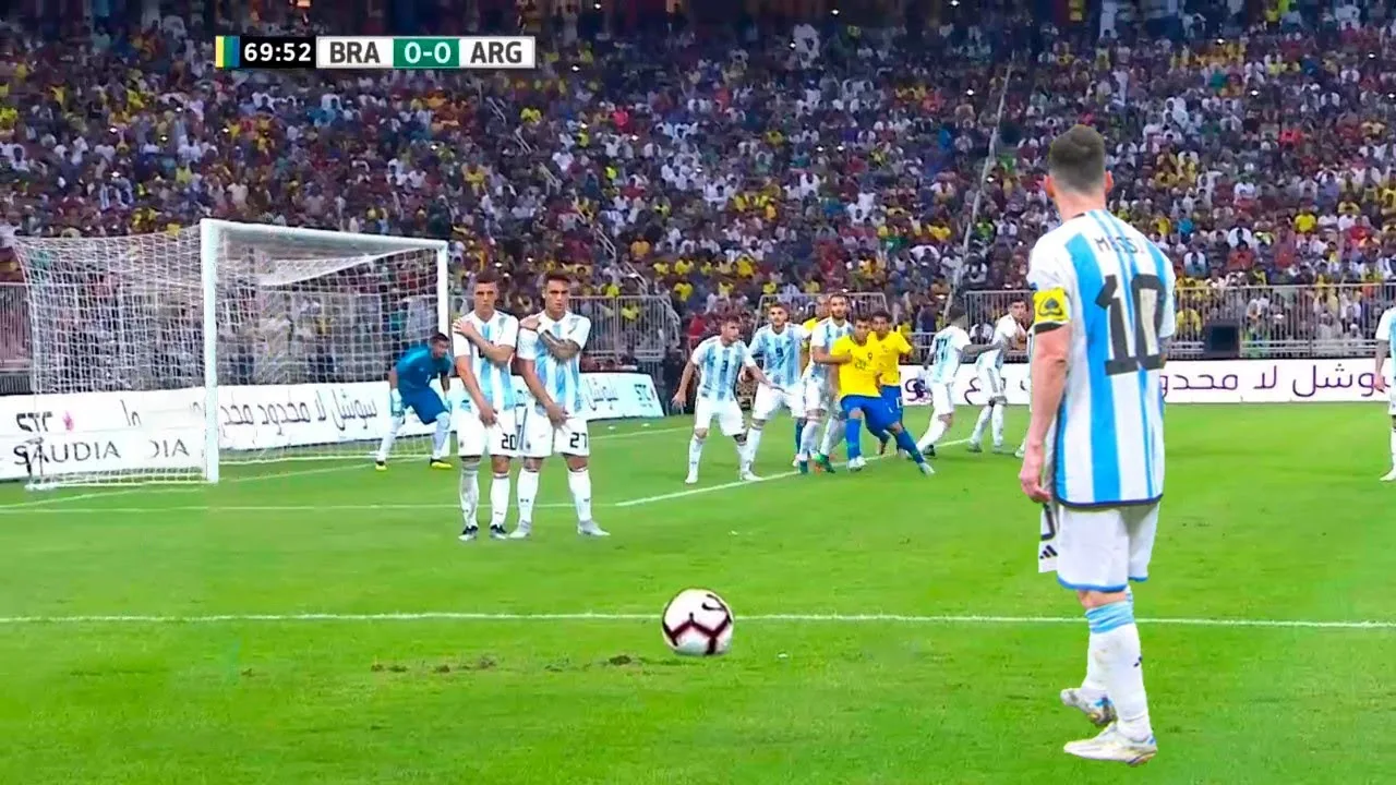 37 ans Lionel Messi choquant le monde